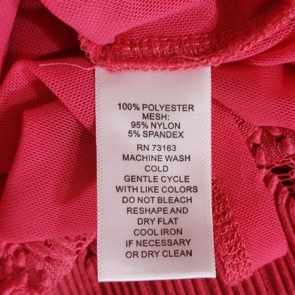 Cupid pink blouse can make off shoulder - Picture 9 of 9